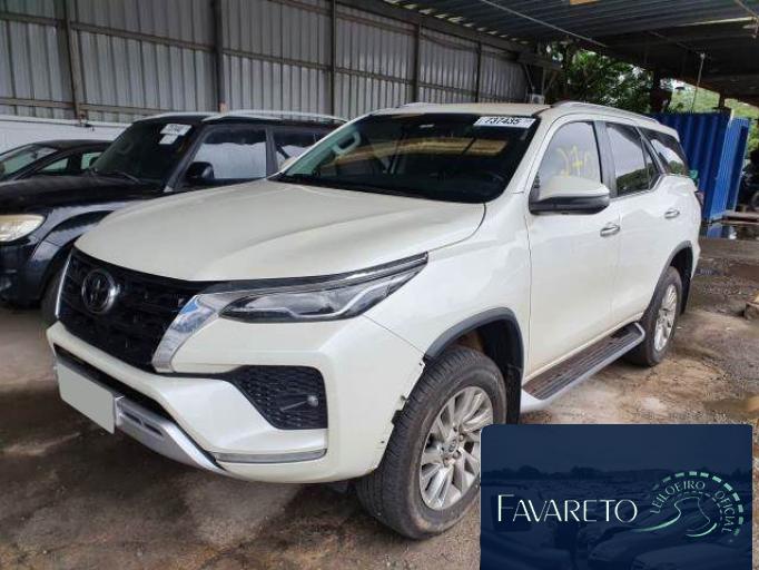TOYOTA HILUX SW4 21/21