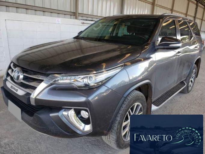 TOYOTA HILUX SW4 16/17