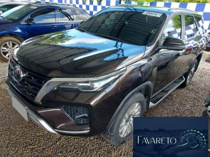 TOYOTA HILUX SW4 21/21